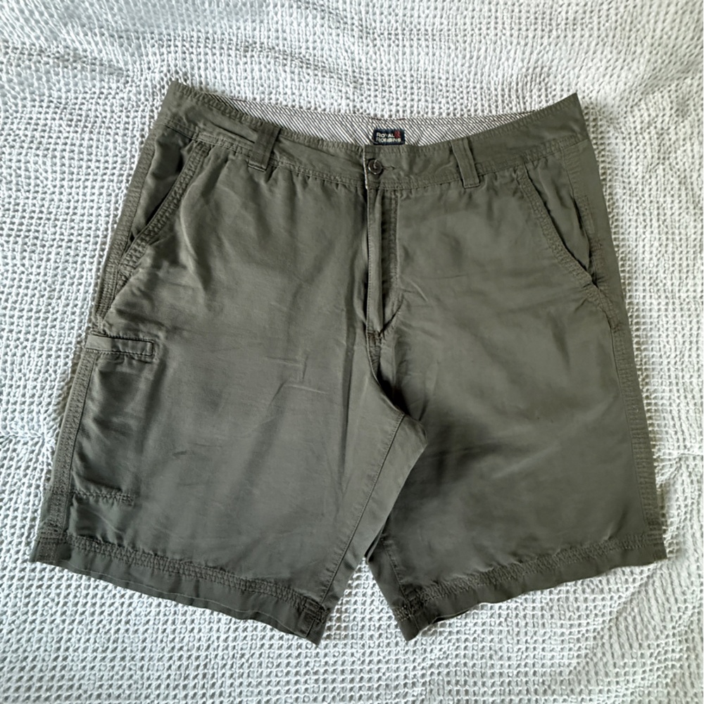 Royal Robbins Shorts 9”